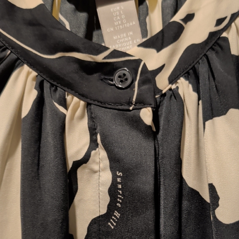 Elegant Black and White Women's Dress - Picture 3 of 15